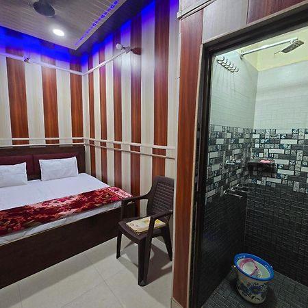 Ramlala Paying Guest House Stay Just 100M From Saryu Ghat, Ayodhya Exterior foto