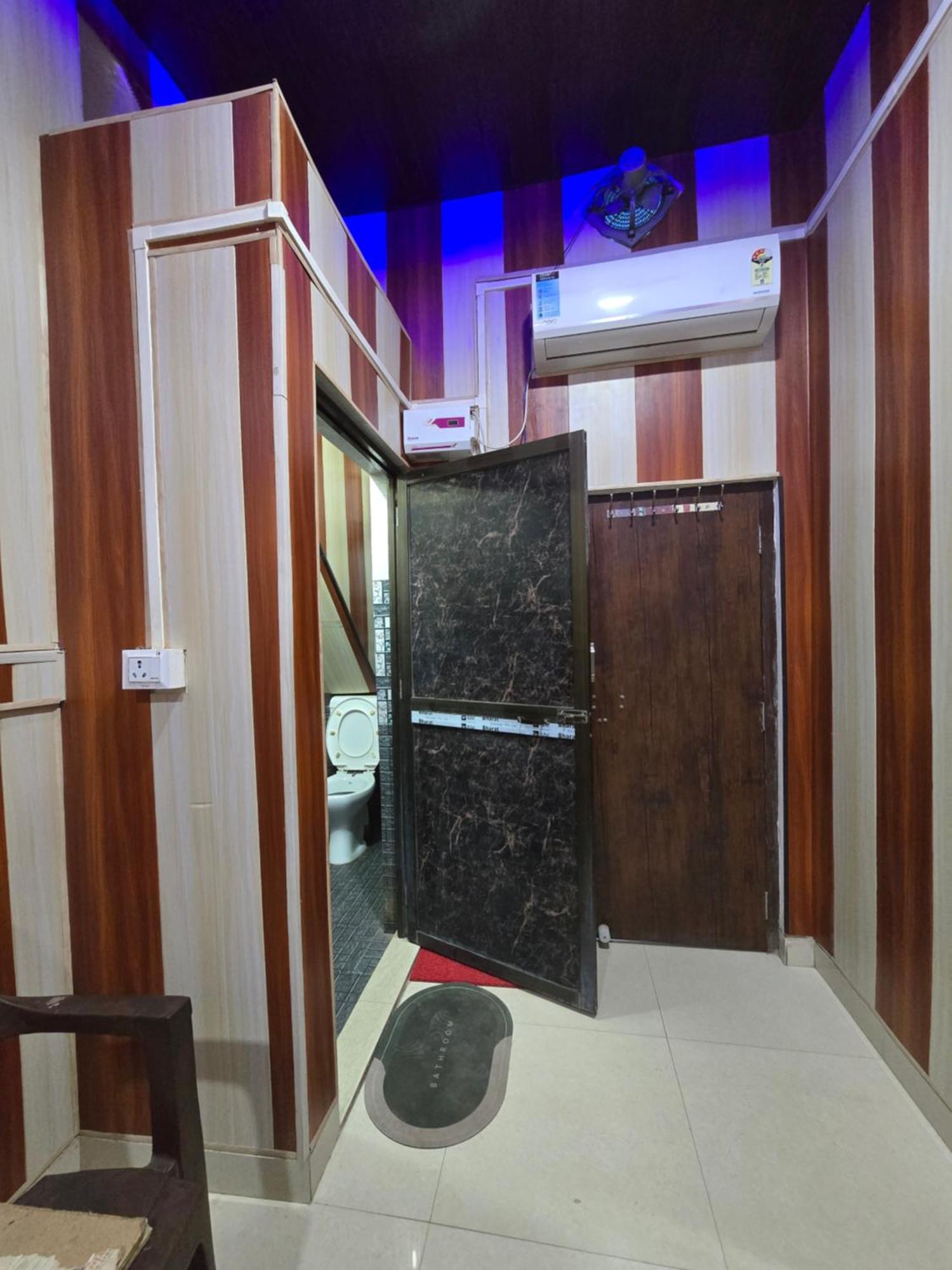 Ramlala Paying Guest House Stay Just 100M From Saryu Ghat, Ayodhya Exterior foto