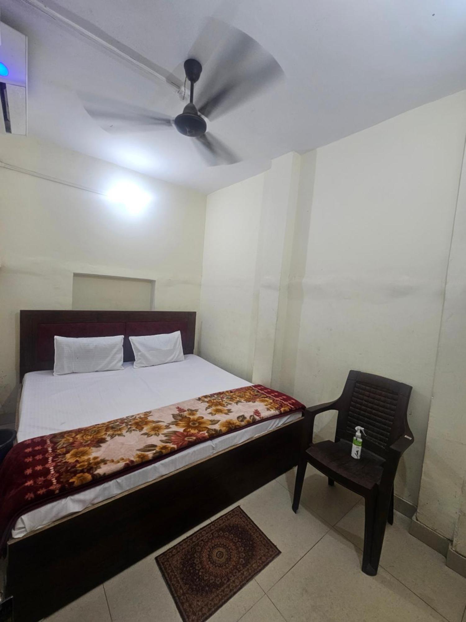 Ramlala Paying Guest House Stay Just 100M From Saryu Ghat, Ayodhya Exterior foto